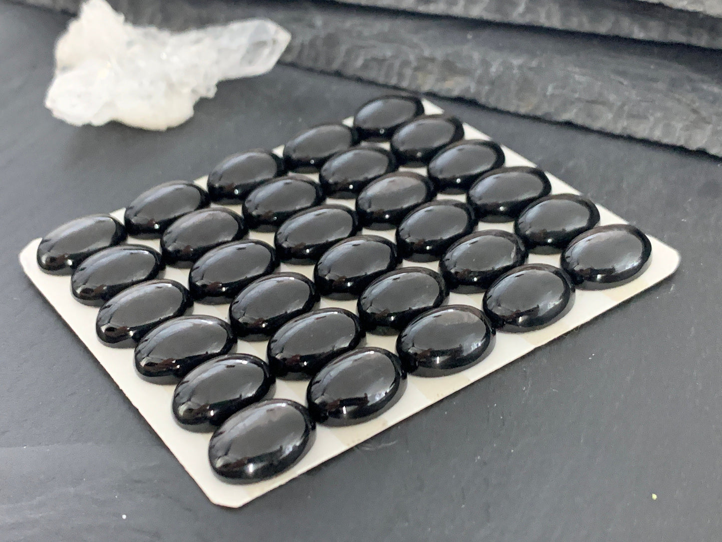 Hypersthenes oval 10x14mm cabochon