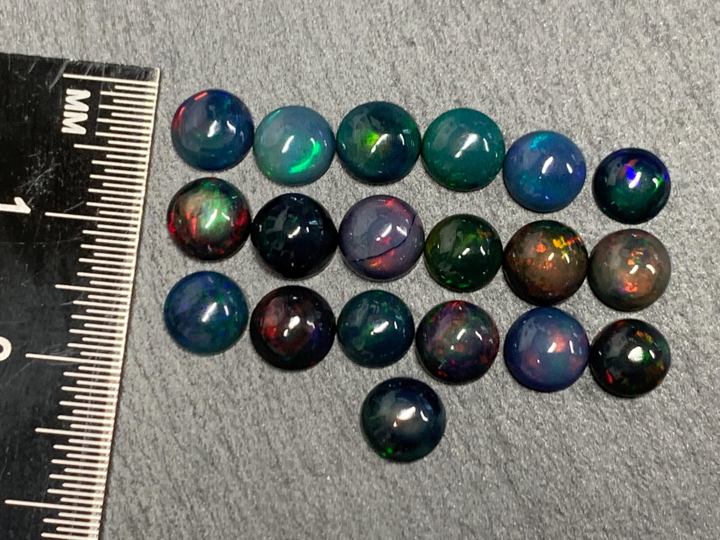 Ethiopian Opal round 6mm Cabochon