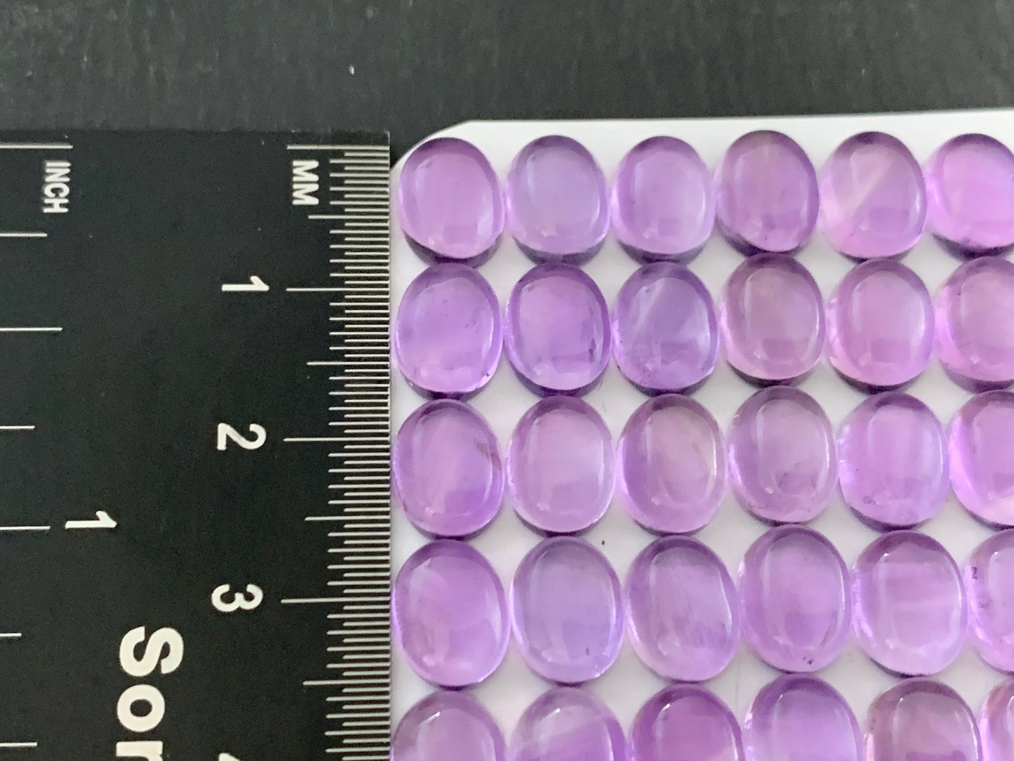 Amethyst oval 7x9mm cabochon - Calibrated cabochons