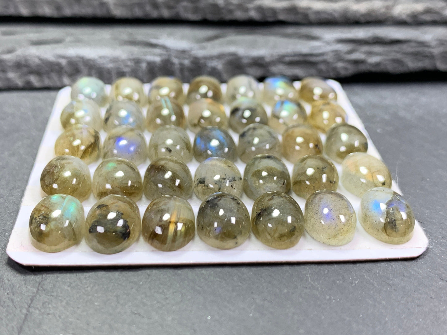 Labradorite oval 8x12mm cabochon - Calibrated cabochons