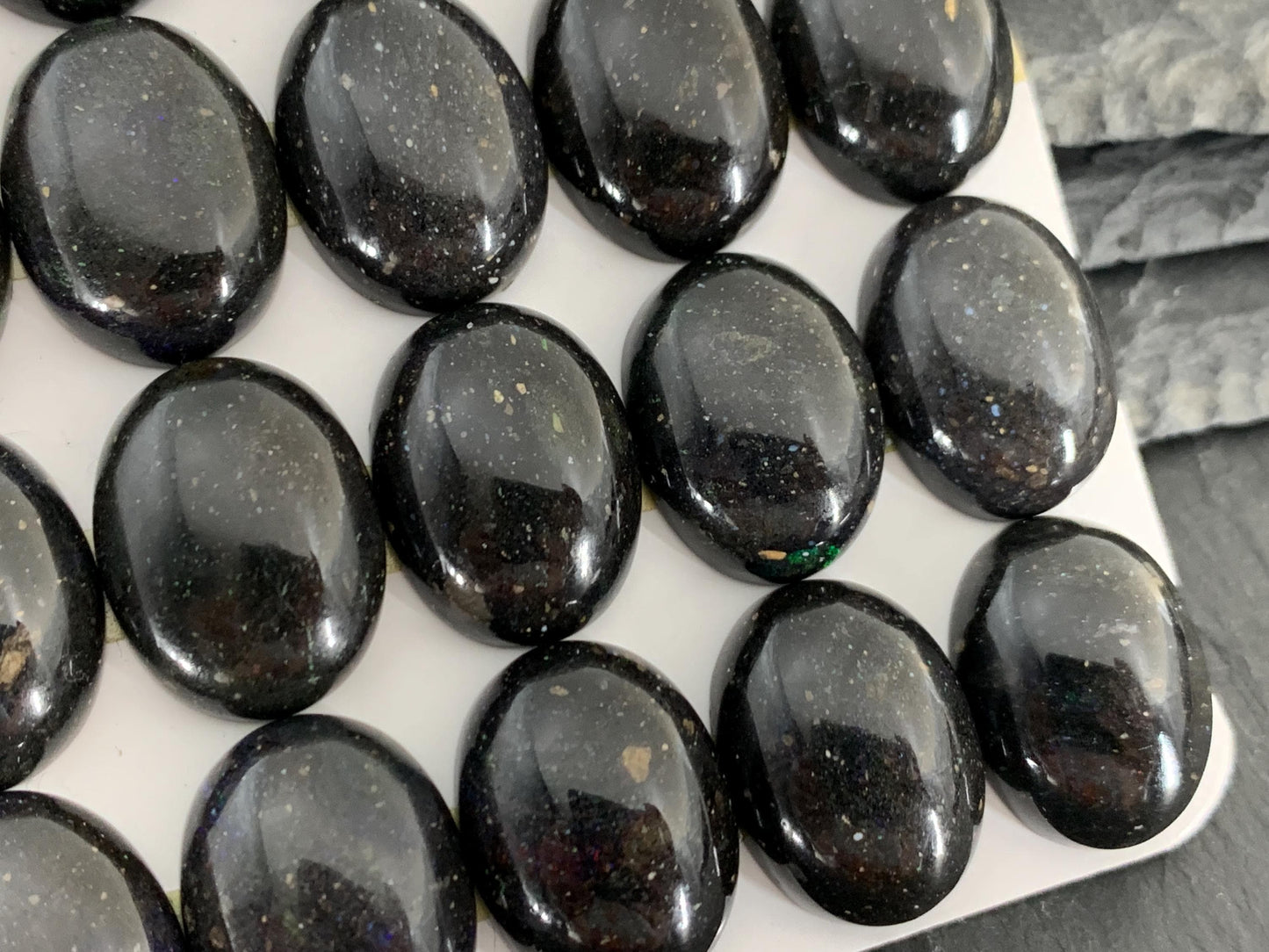 Black Opal oval 15x20mm cabochon- Andamooka Australia-