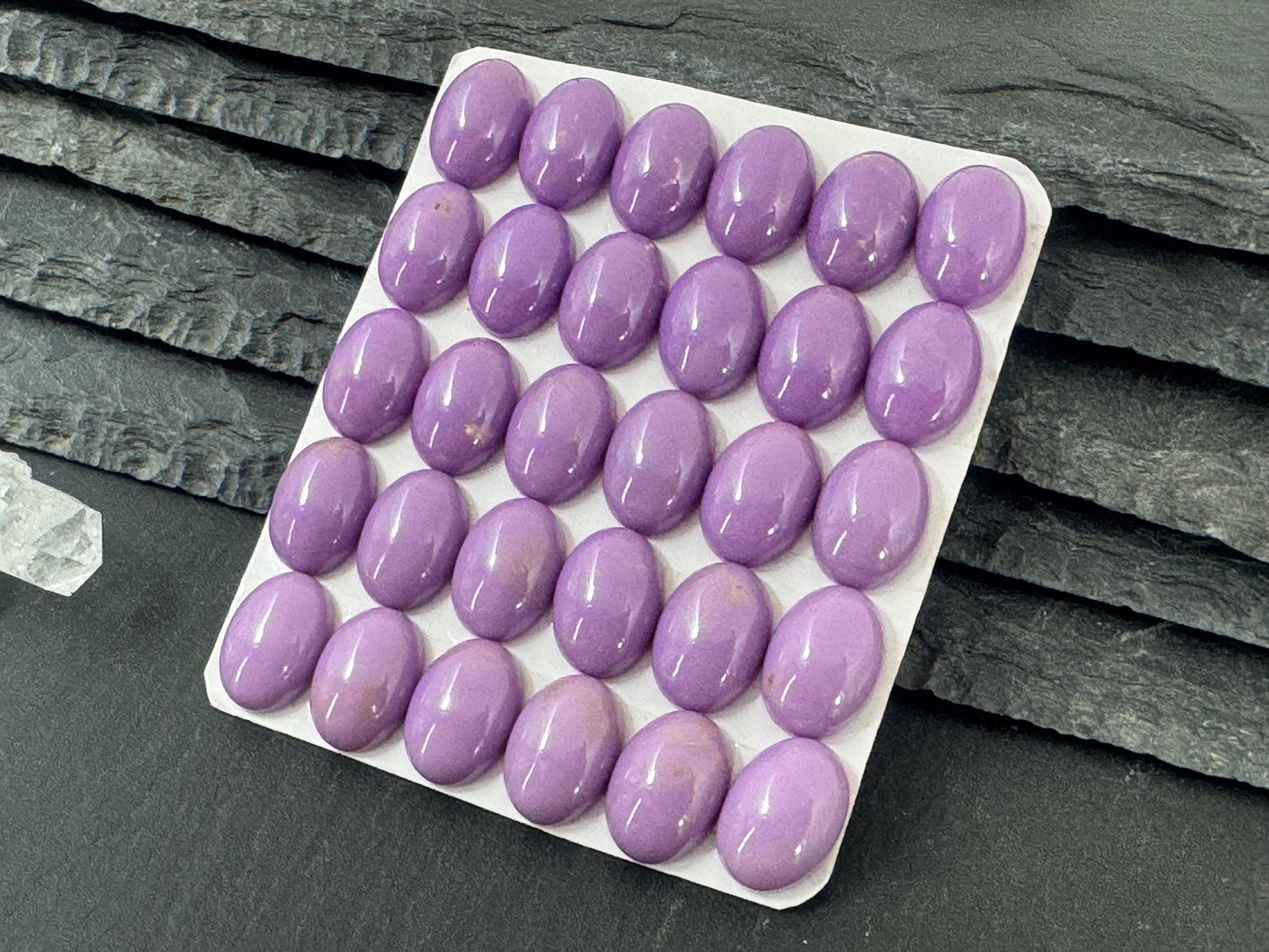 Phosphosiderite oval 10x14mm cabochon - Calibrated cabochon