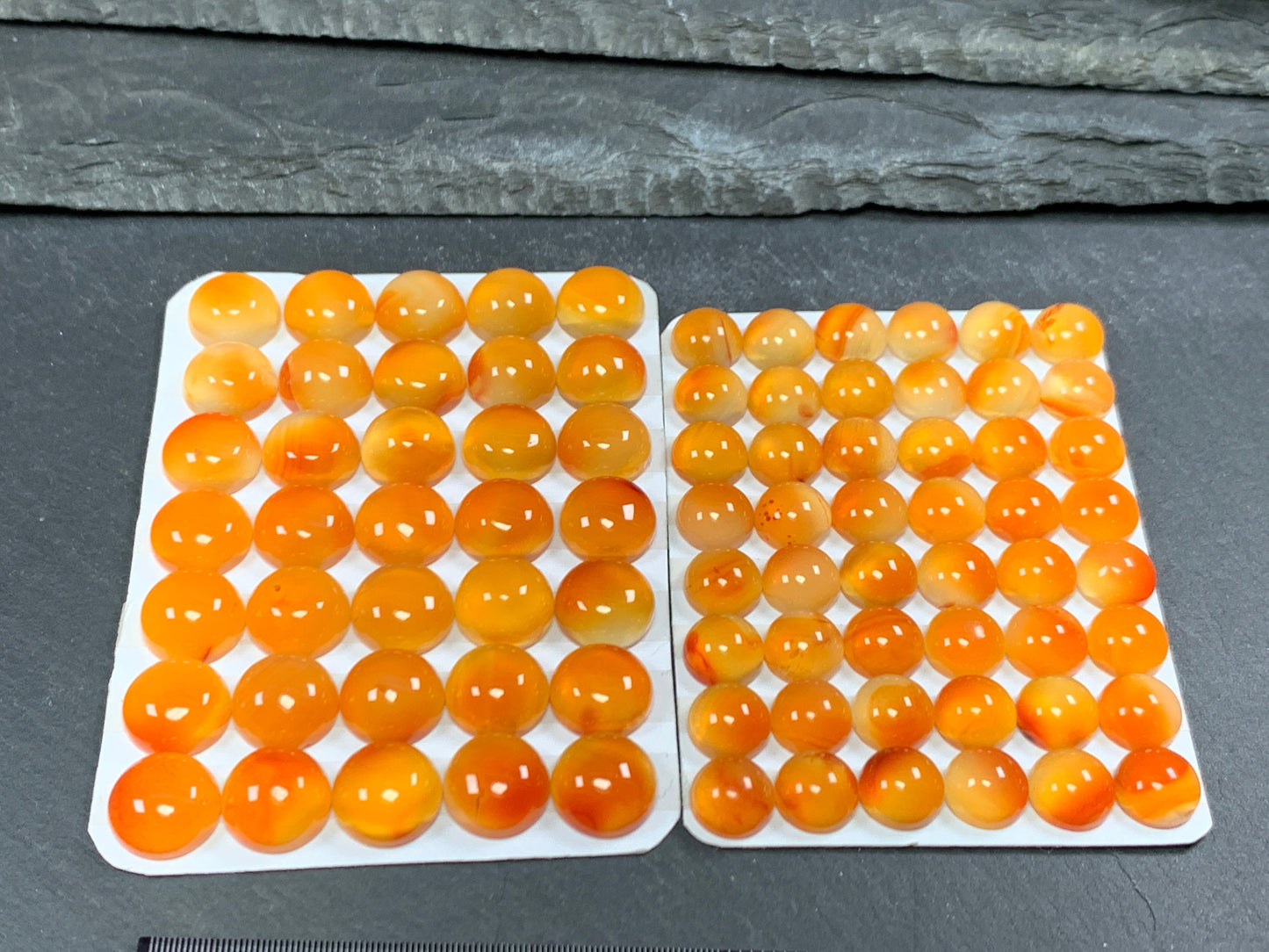 Carnelian round 8mm, 10mm cabochon - Calibrated cabochons