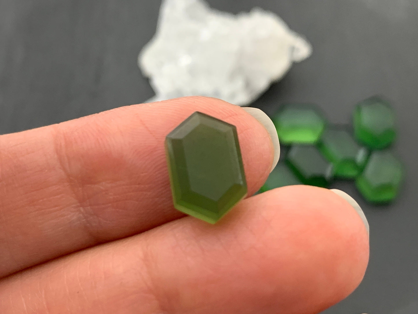 Faceted Serpentine long hexagon 8x12mm cabochon