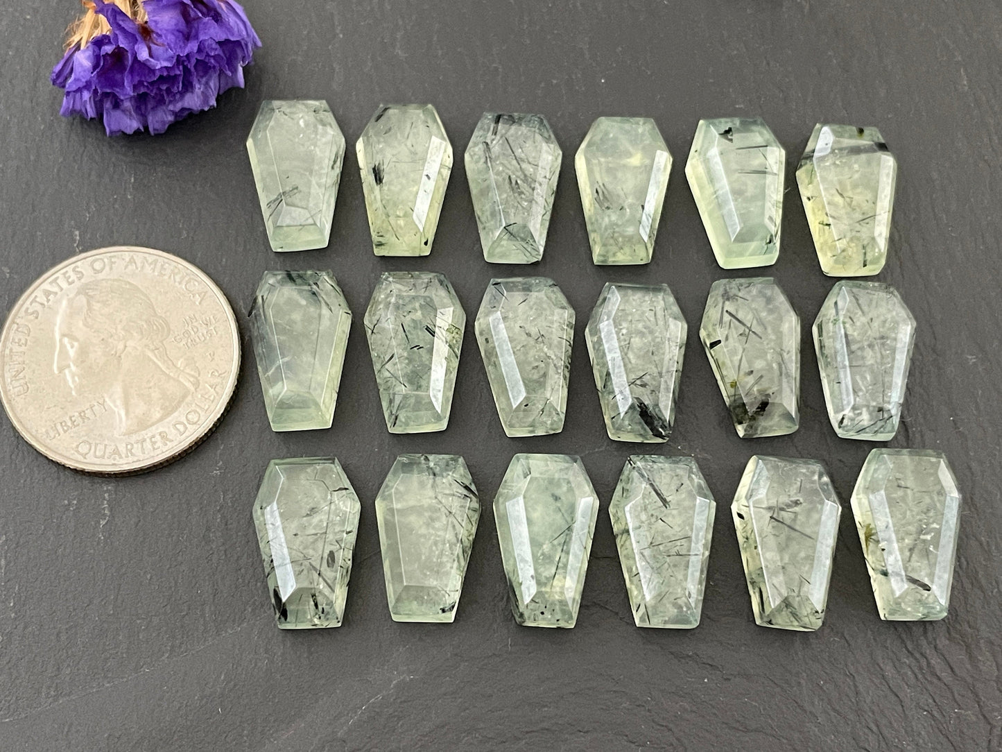 Prehnite Coffin 10x16mm cabochon