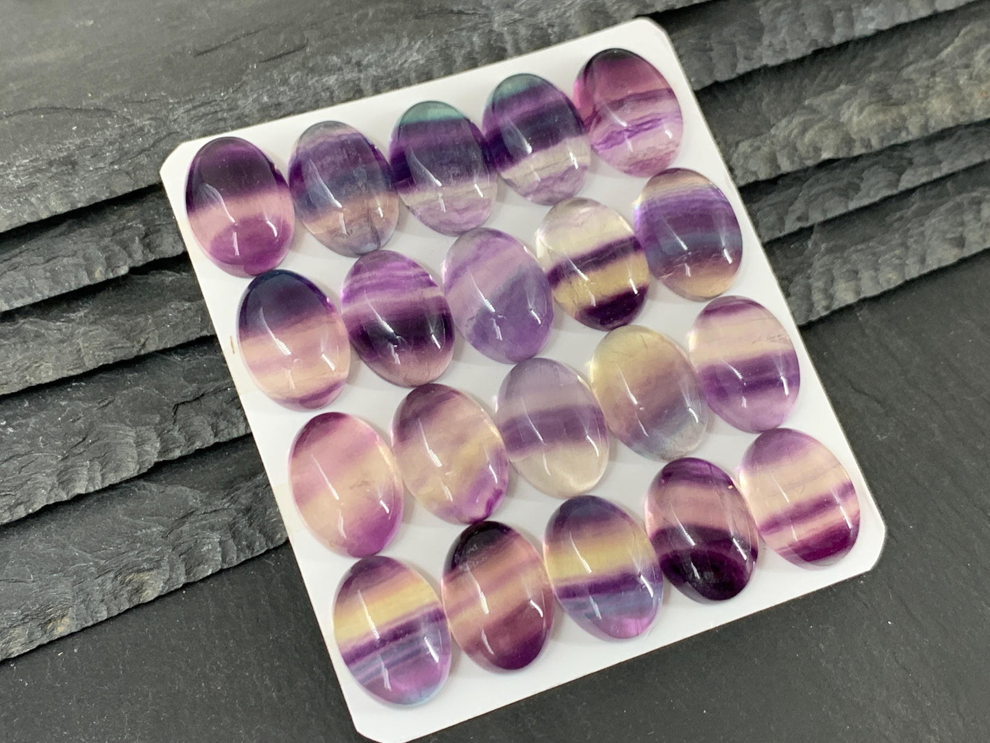 Purple Fluorite oval 13x18mm cabochon - Calibrated cabochons