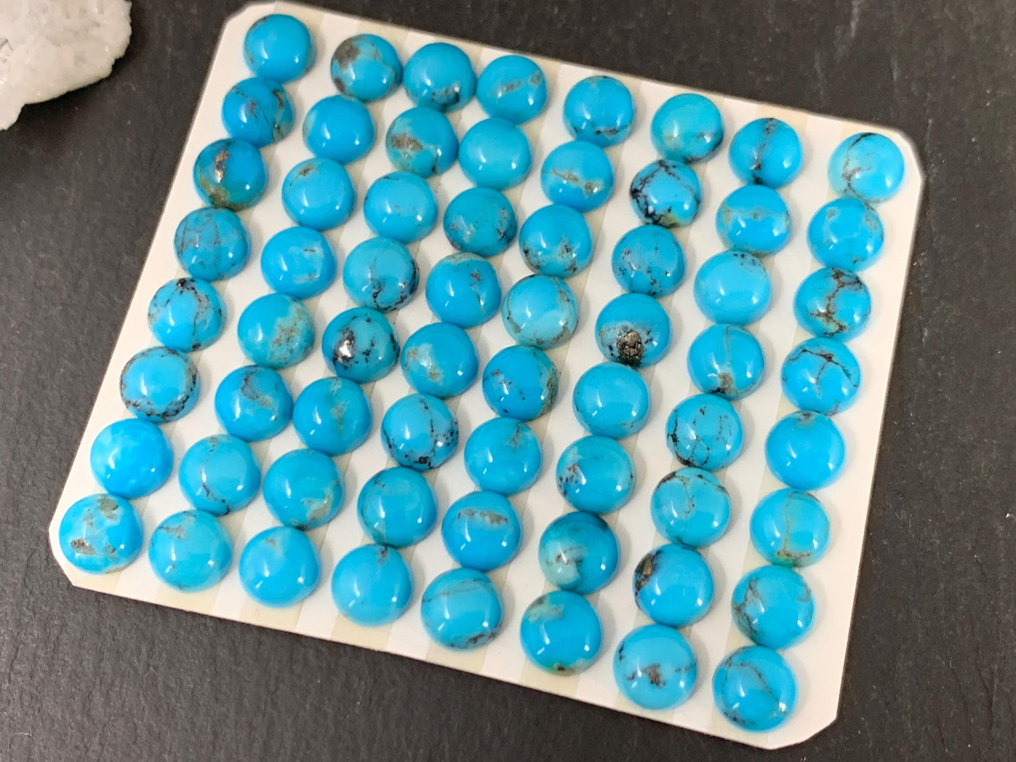 Kingman Blue Turquoise round 6mm cabochon - Calibrated cabochons
