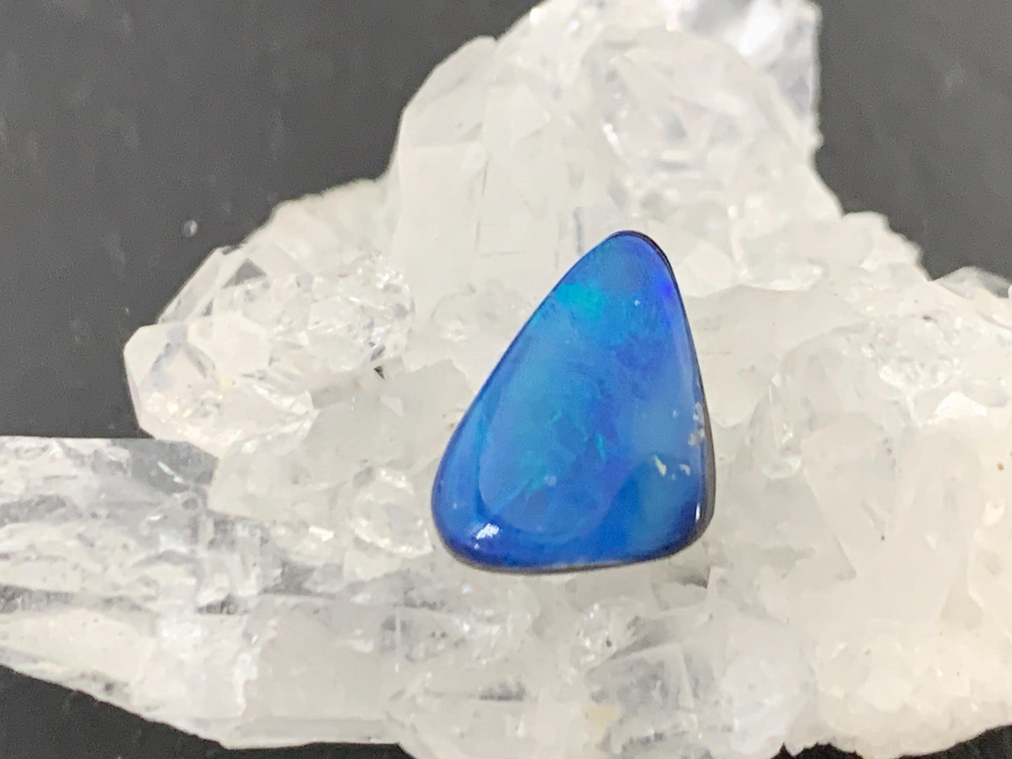 Australian Opal Doublet 8x11x3mm cabochon