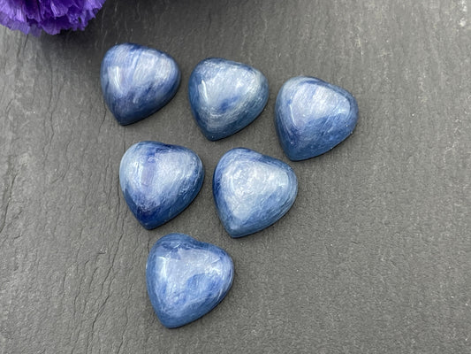 Kyanite heart 12x12mm Cabochon