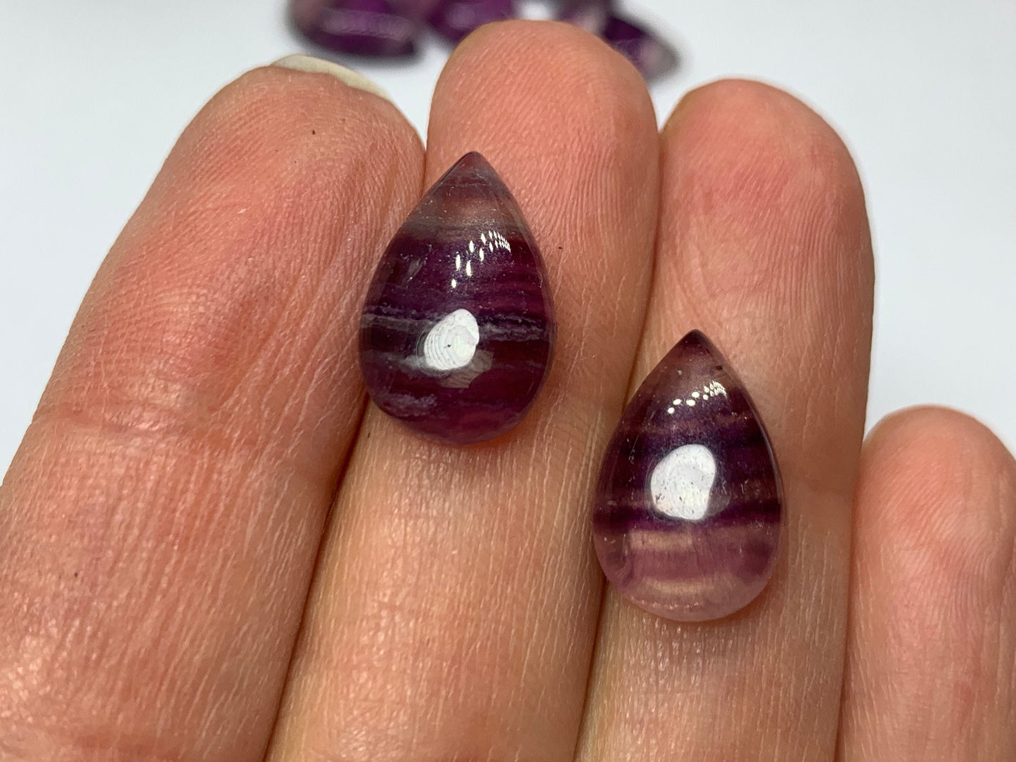 Purple Fluorite pear 10x15mm Cabochon - Calibrated cabochons