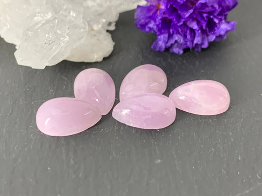 Kunzite pear 8x12mm cabochon - Calibrated cabochons