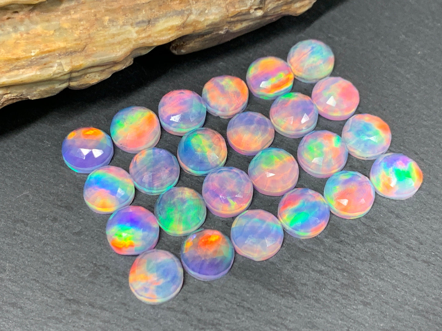 Faceted Aurora Opal round 10mm cabochon - Doublet cabochons