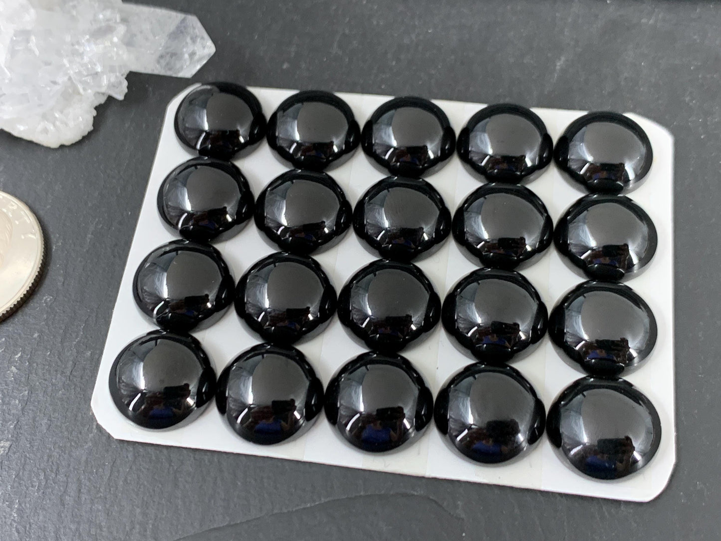 Black Spinel round 14mm cabochon - Calibrated cabochons