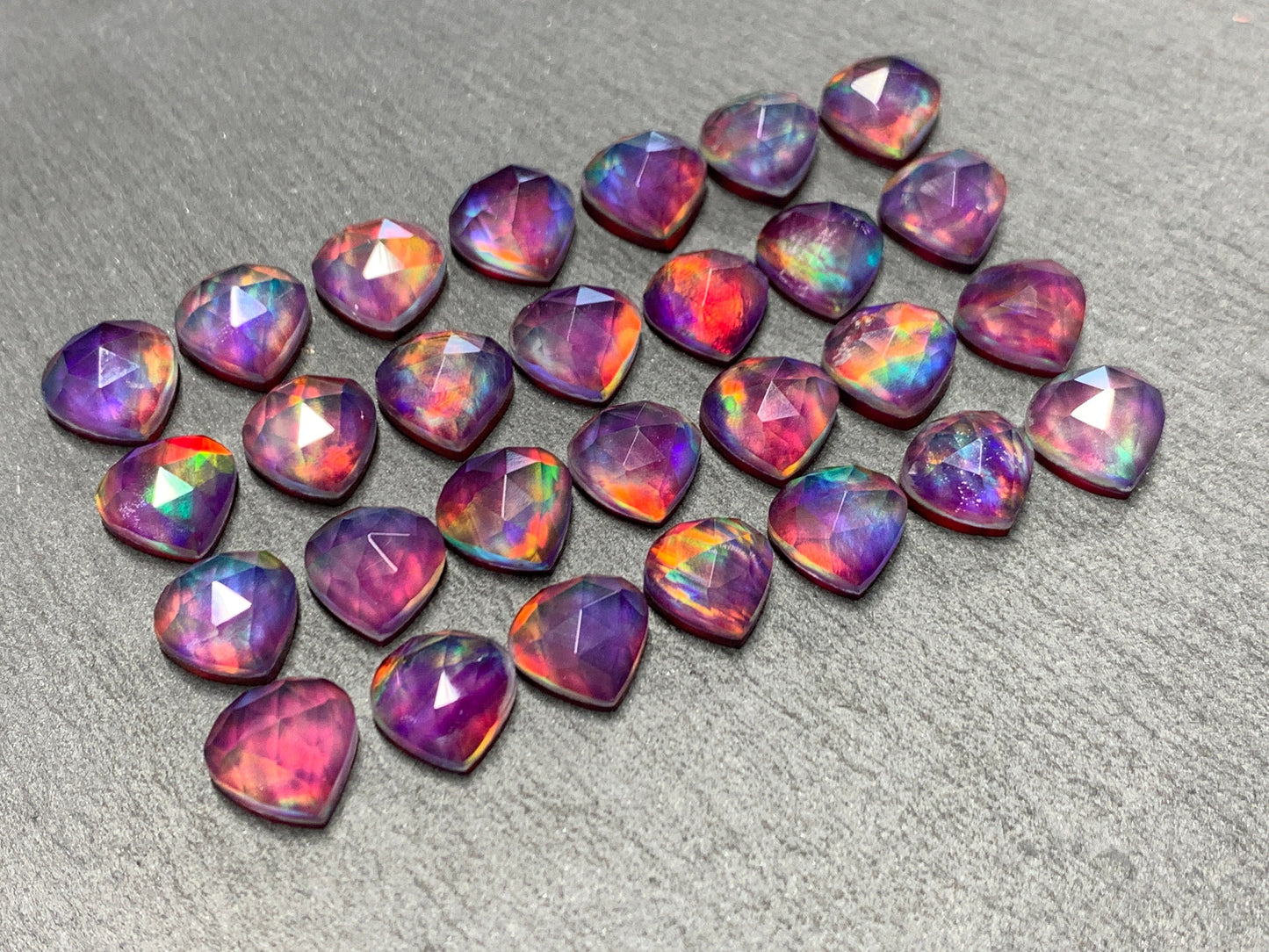 Faceted Aurora Opal pear 10mm cabochon - Doublet cabochons
