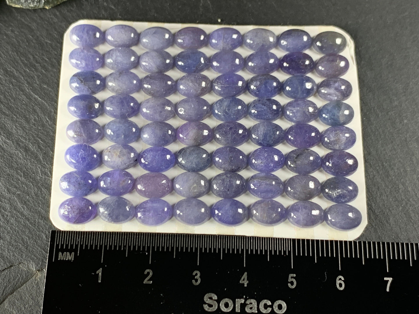 Tanzanite oval 6x8mm cabochon - Calibrated cabochons