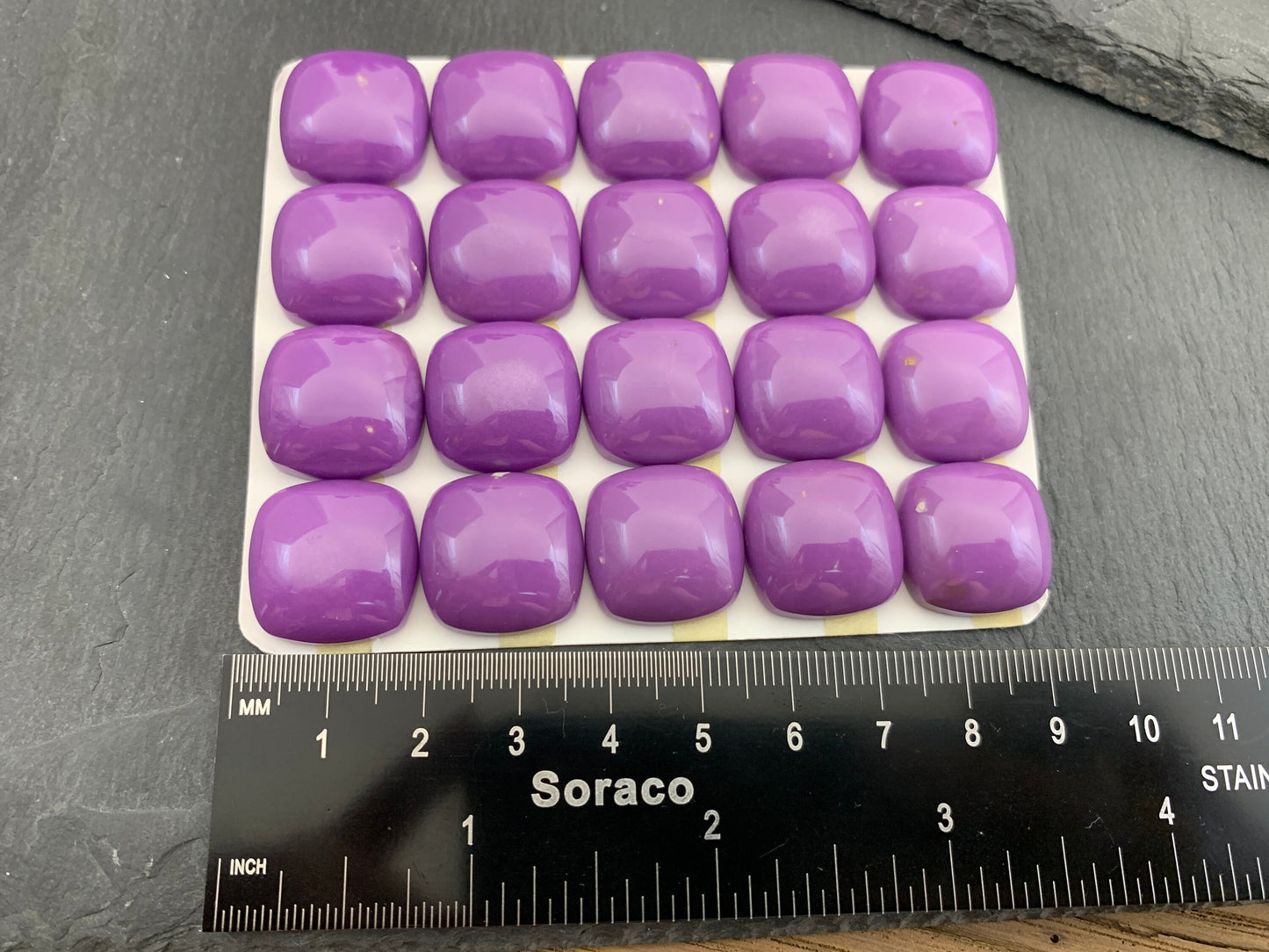 Phosphosiderite square 18mm cabochon - Calibrated cabochons