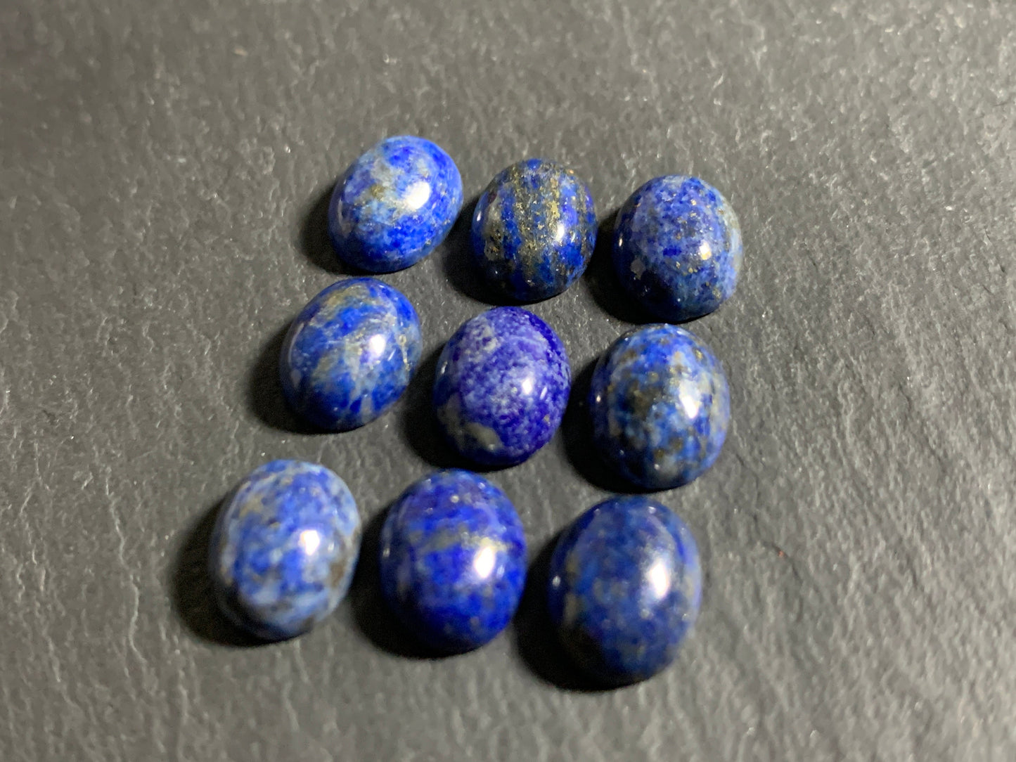 Lapis Lazuli oval 8x10mm cabochon - Calibrated cabochons