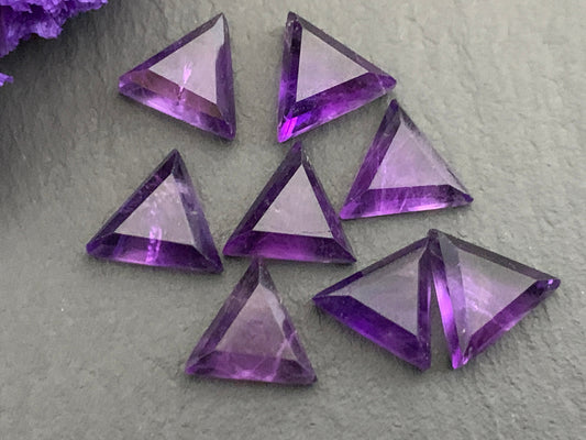Faceted Amethyst triangle 10mm cabochon