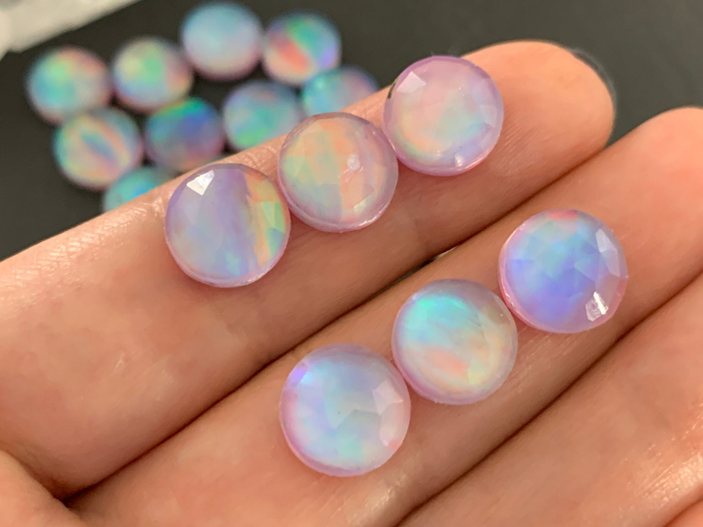 Faceted Aurora Opal round 10mm cabochon - Doublet cabochon