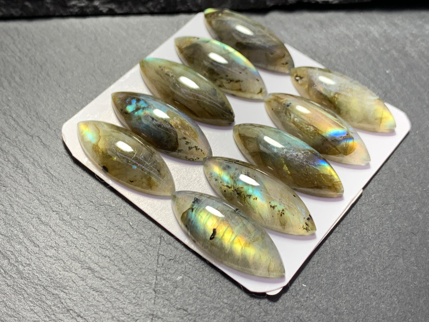 Labradorite marquise 12x30mm cabochon - Calibrated cabochons