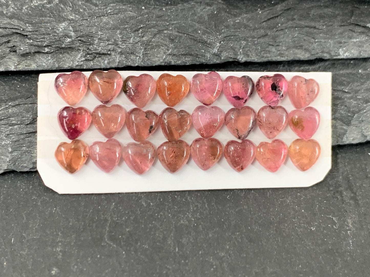Tourmaline heart 5mm cabochon - Calibrated cabochons