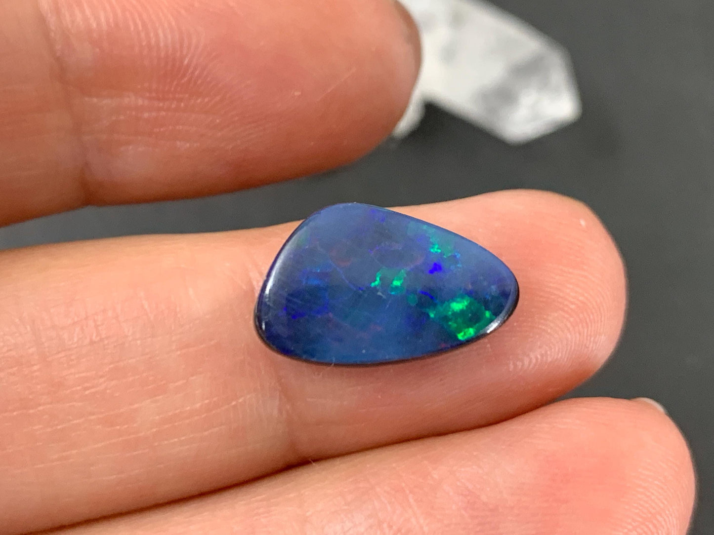 Australian Opal doublet 9x15x3mm cabochon