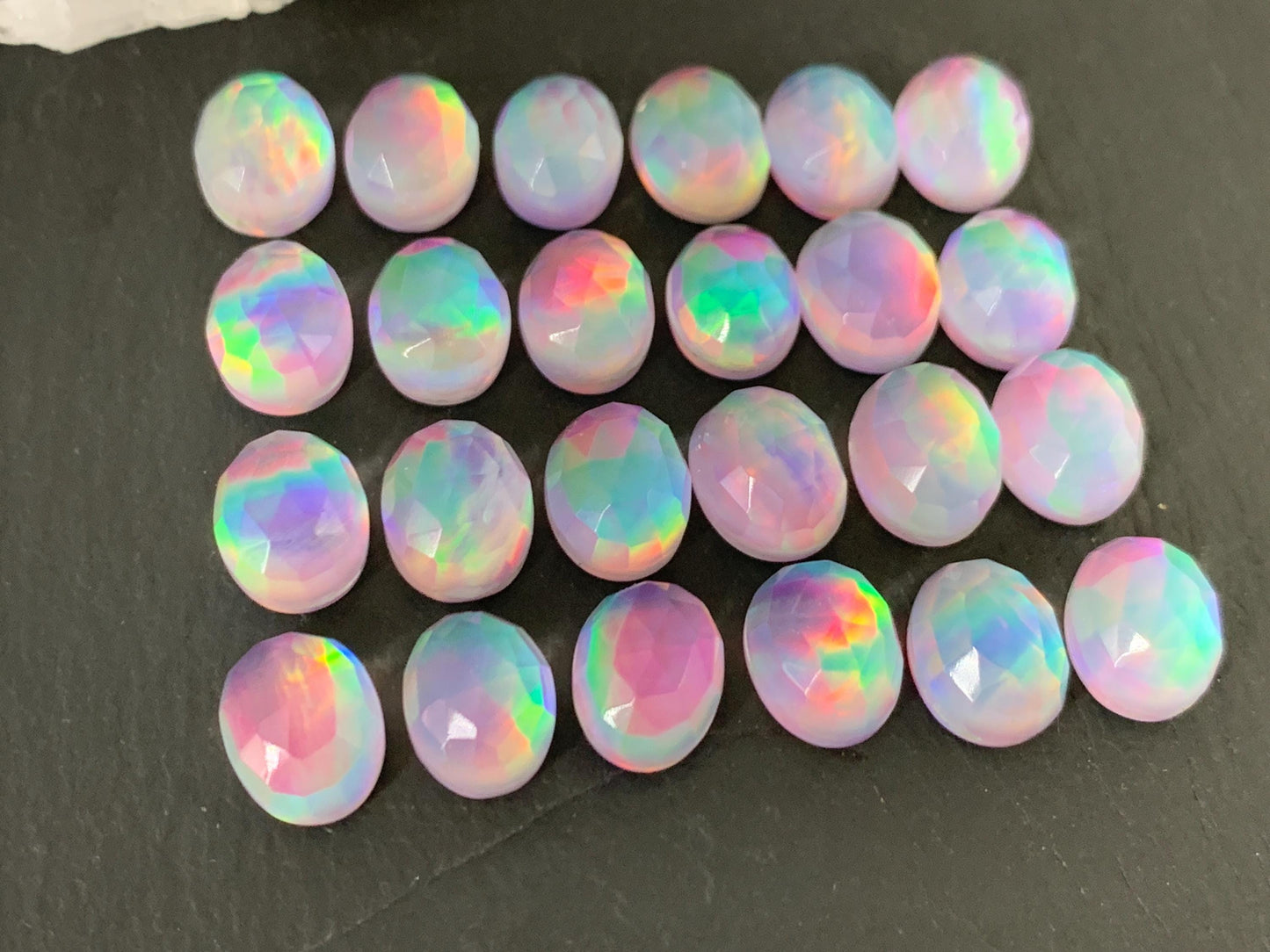Faceted Aurora Opal oval 8x10mm cabochon - Doublet cabochon