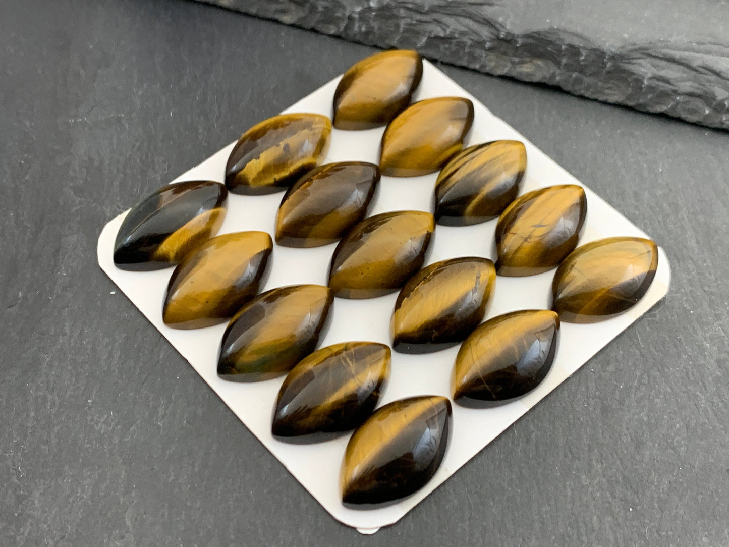 Tiger Eye marquise 12x20mm cabochon - Calibrated cabochons