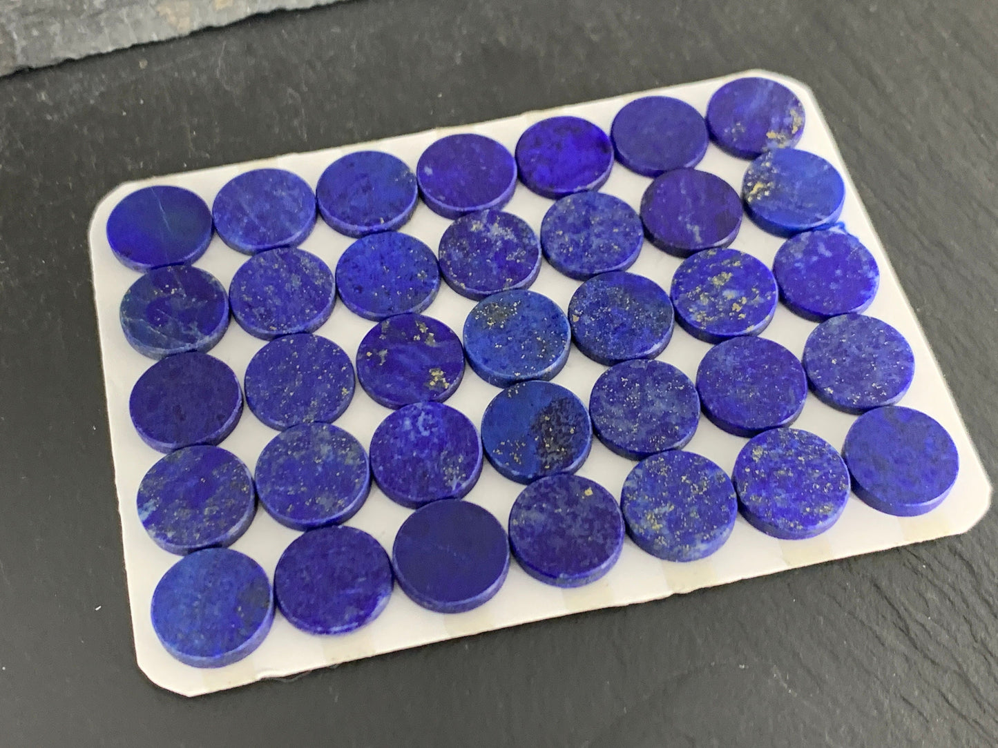 Flat Lapis Lazuli round 10mm cabochon - calibrated cabochons
