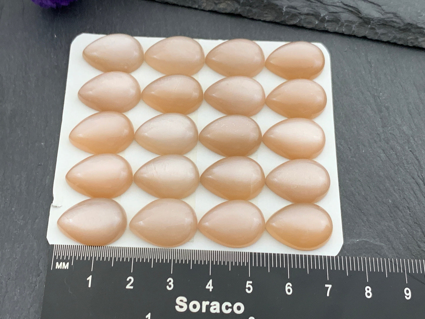 Peach Moonstone pear 13x18mm Cabochon - Calibrated cabochons