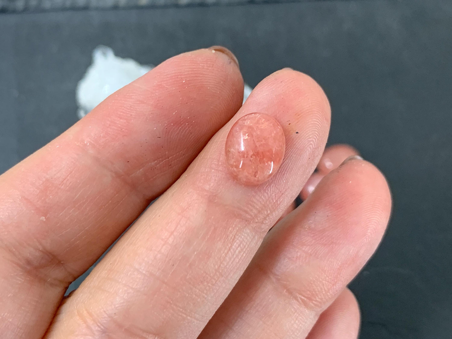 Rhodochrosite oval 8x10mm Cabochon - Calibrated cabochons