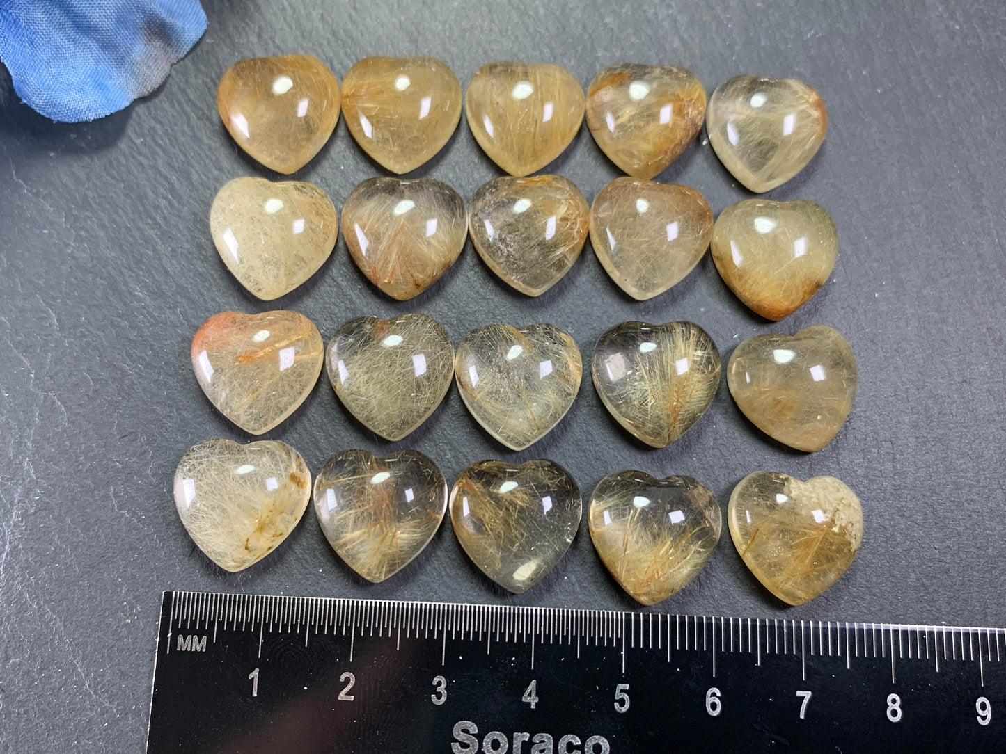 Rutilated Quartz heart 15x15mm cabochon - Calibrated cabochons