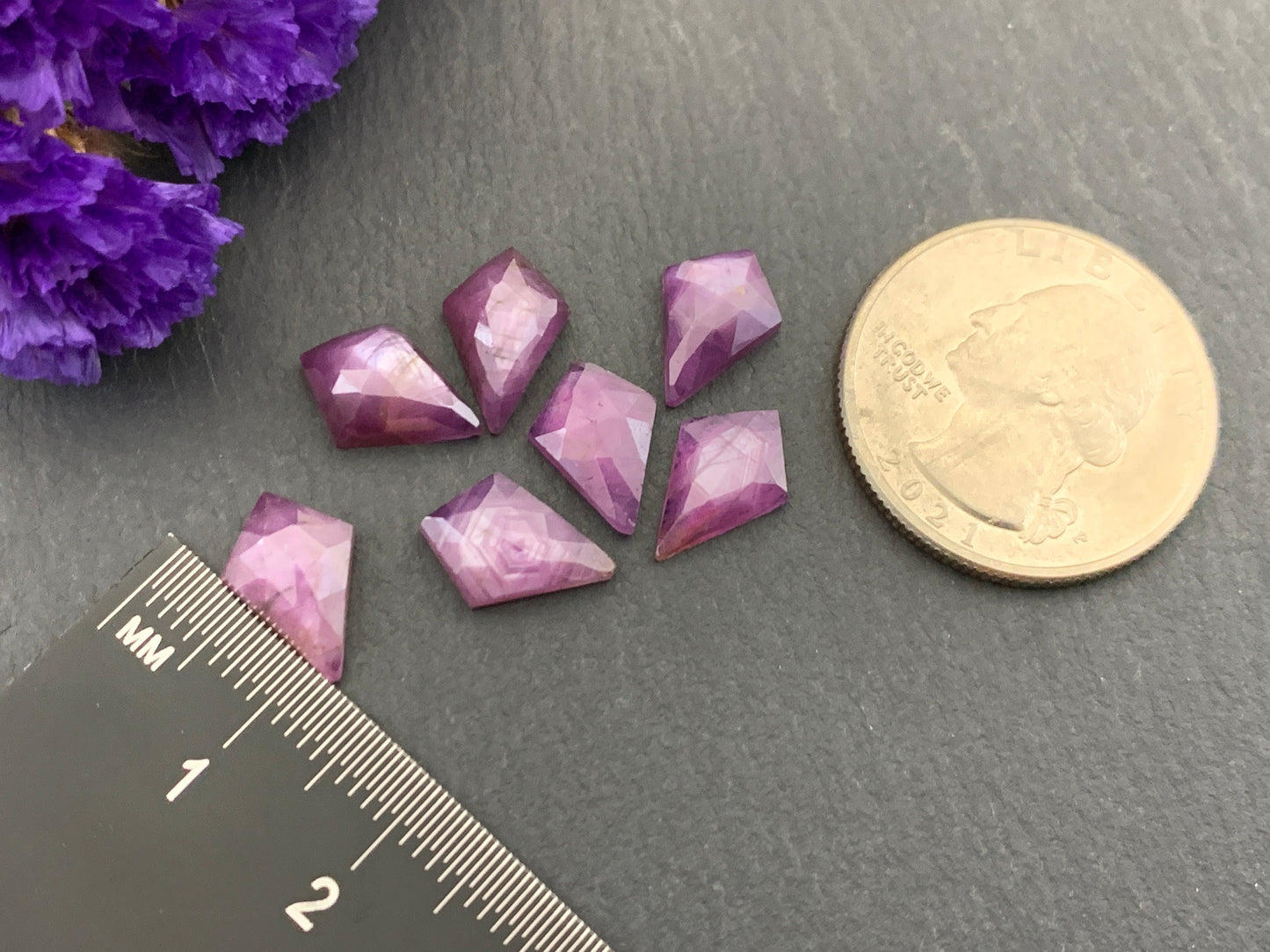 Faceted Silky Star Sapphire kite 8x12mm cabochon