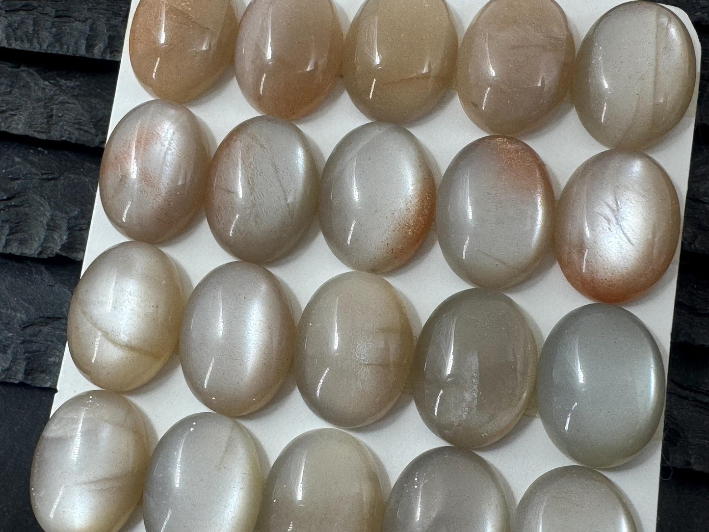 Gold Sunstone oval 12x16mm cabochon - Calibrated cabochons