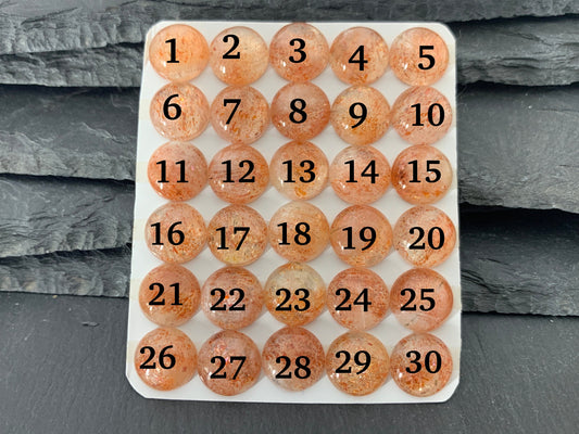 Sunstone round 12mm cabochon - Calibrated cabochons