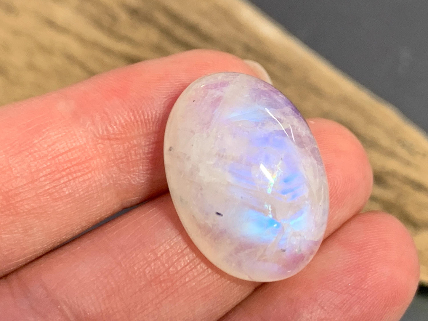 Rainbow Moonstone oval 24x18x9mm cabochon