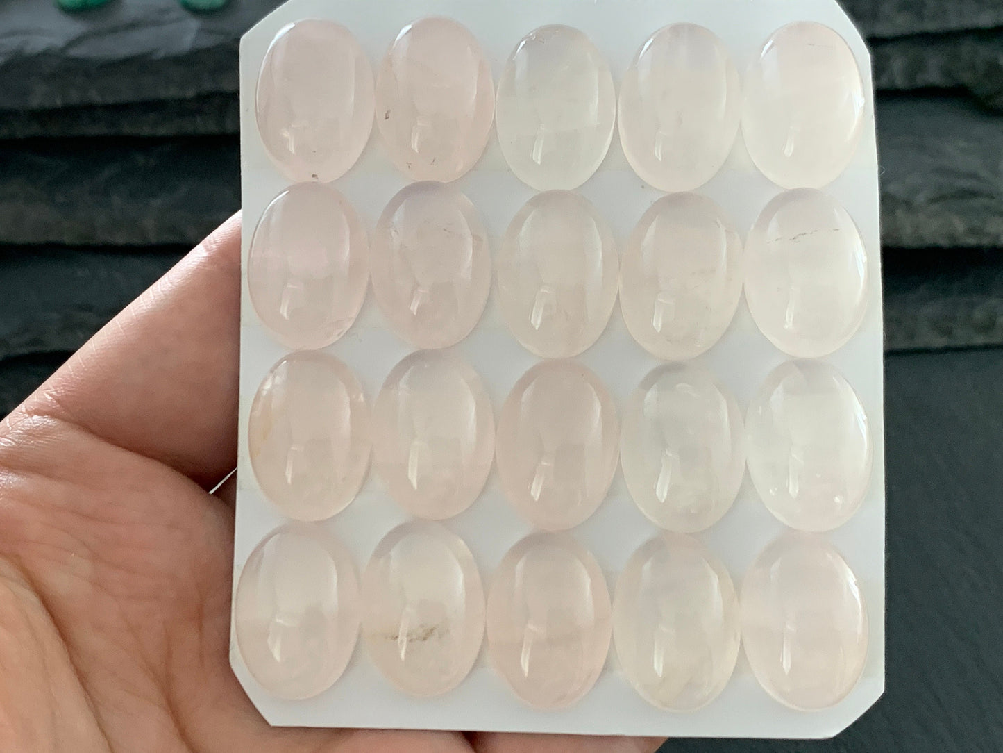 Rose Quartz Oval 13x18mm cabochon - Calibrated cabochons