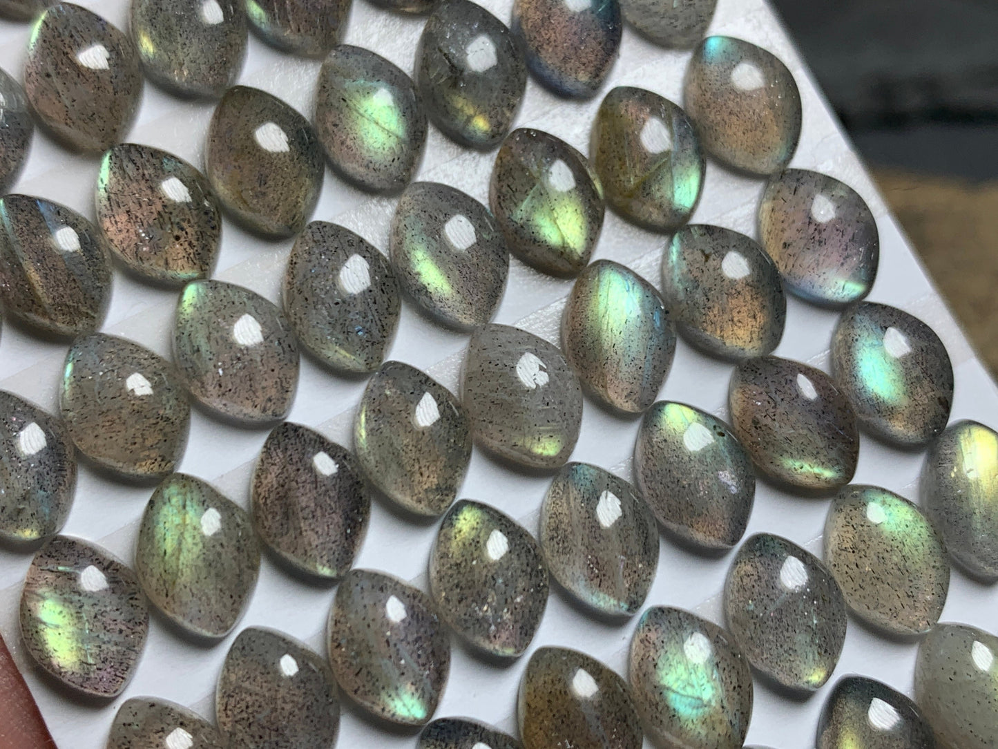 Labradorite marquise 6x8mm Cabochon - Calibrated Cabochons