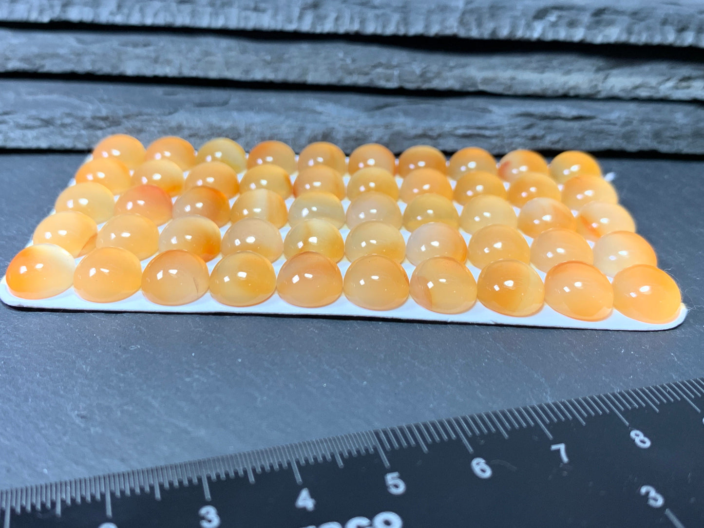 Carnelian oval 10x12mm cabochon - Calibrated cabochons