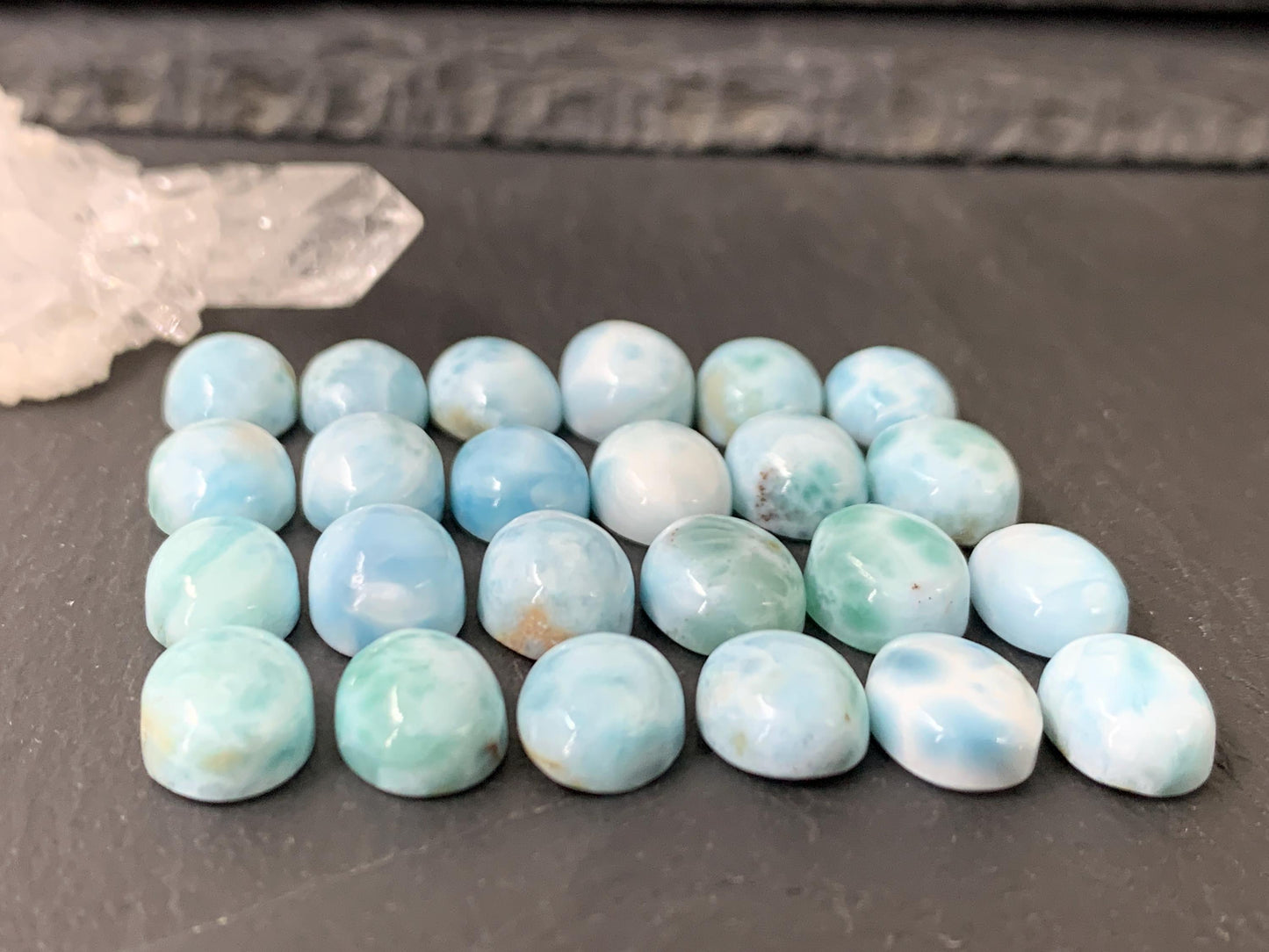Larimar oval 8x10mm cabochon