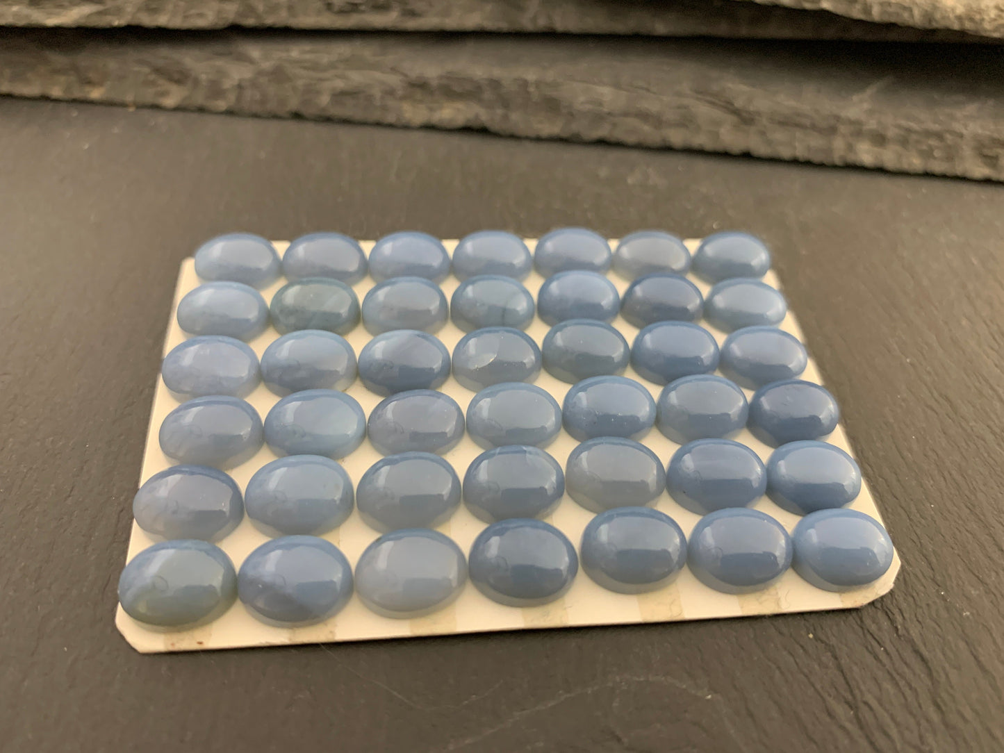 Blue Opal oval 8x10mm cabochon - Calibrated cabochons