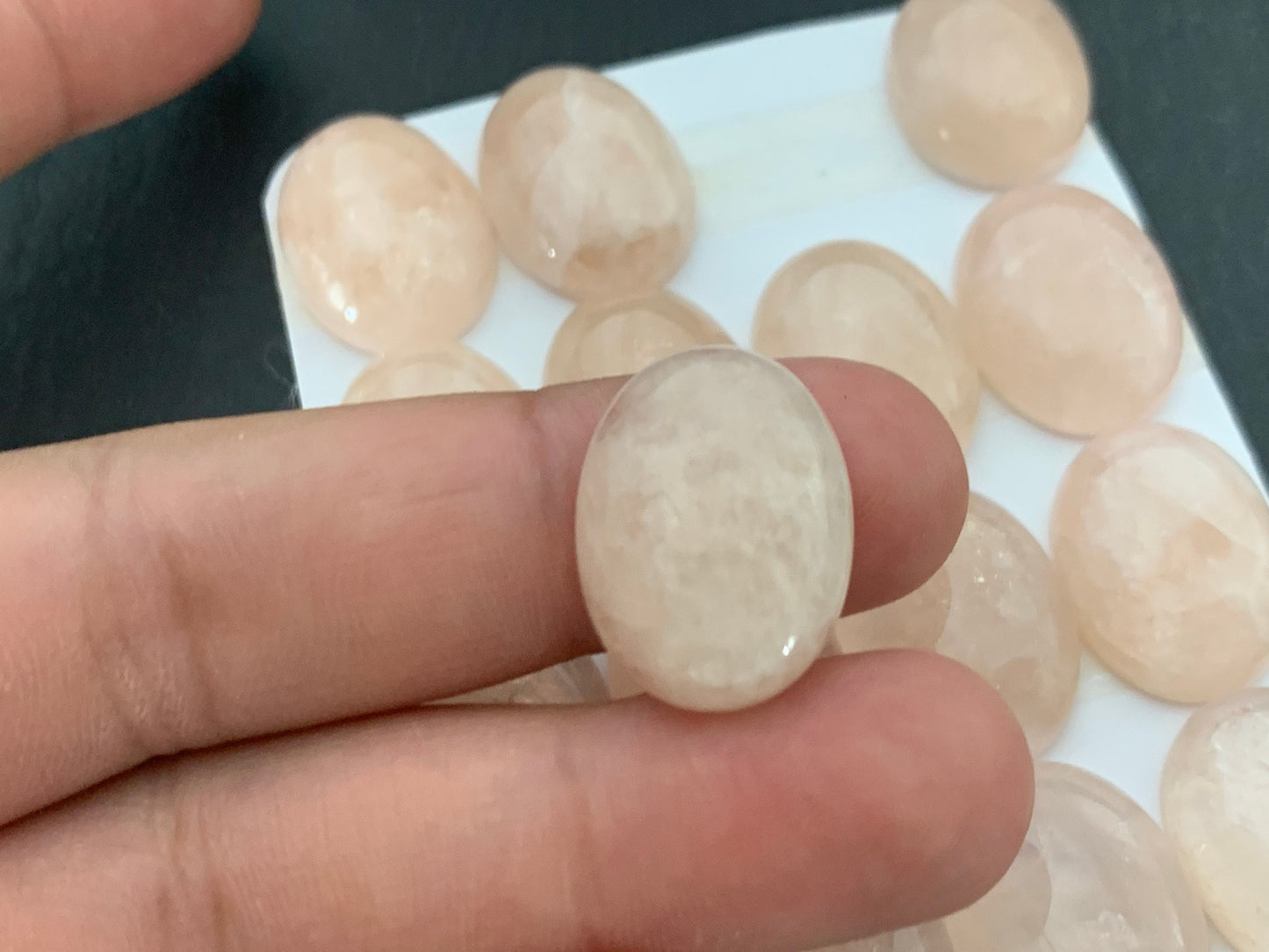Morganite oval 15x20mm cabochon - Calibrated cabochons