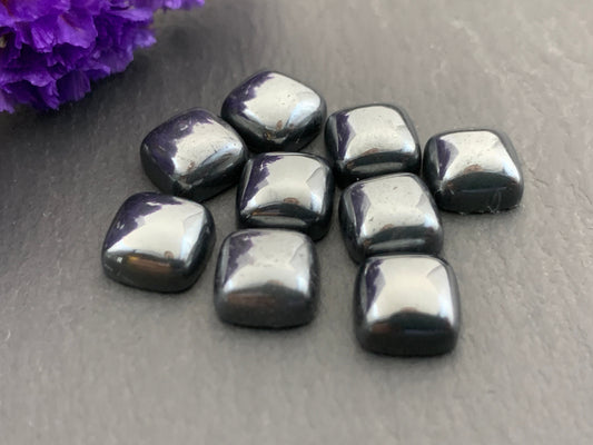 Hematite square cushion 8x8mm cabochon - Calibrated cabochons
