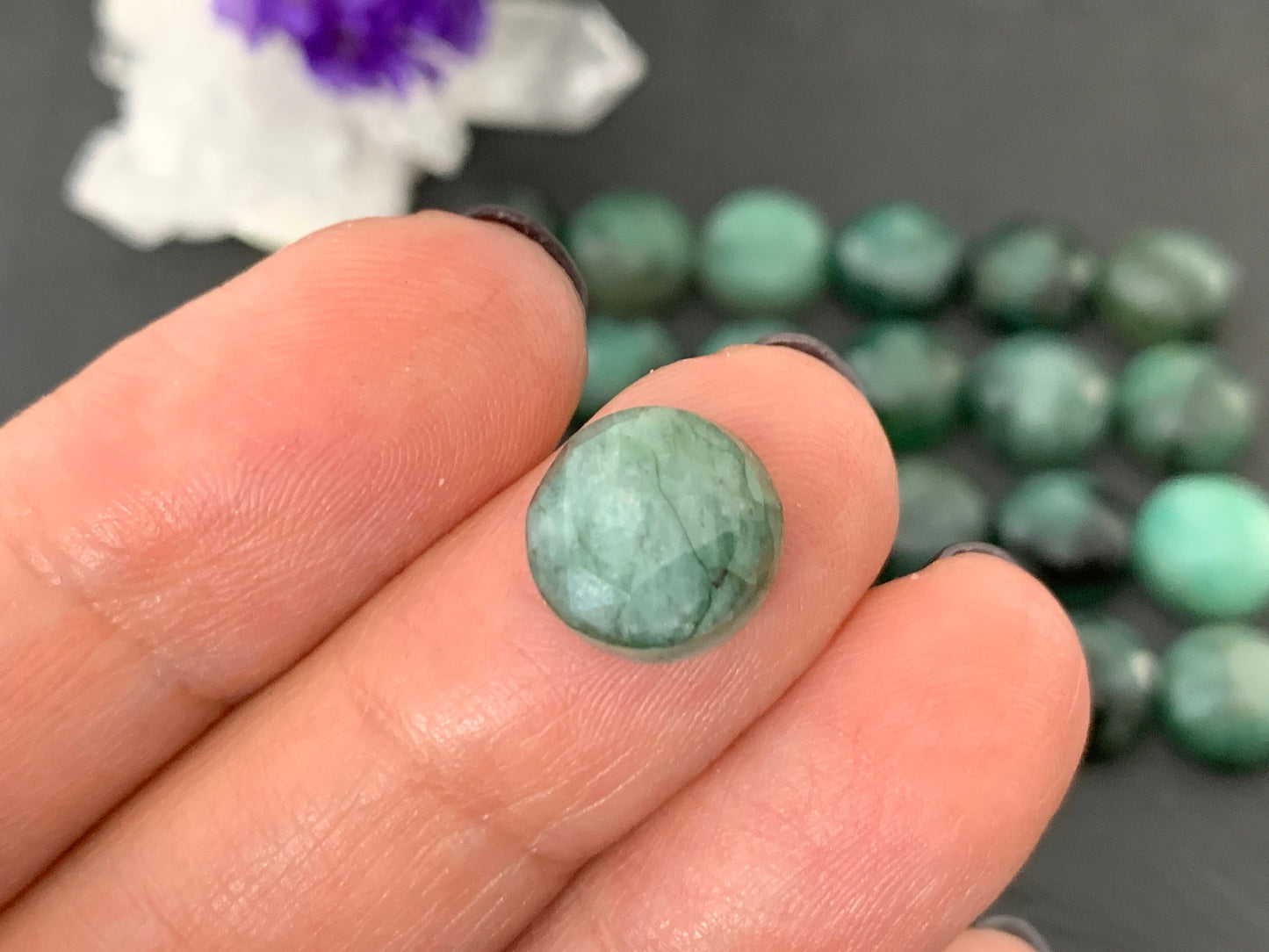Faceted Emerald round 10mm cabochon