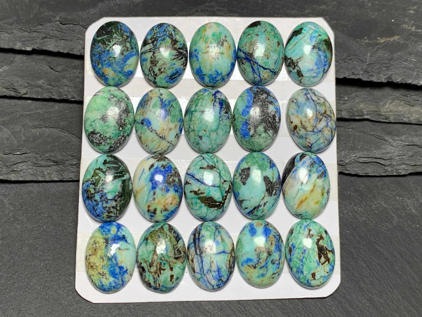 Azurite 13x18mm oval cabochon - Calibrated cabochons