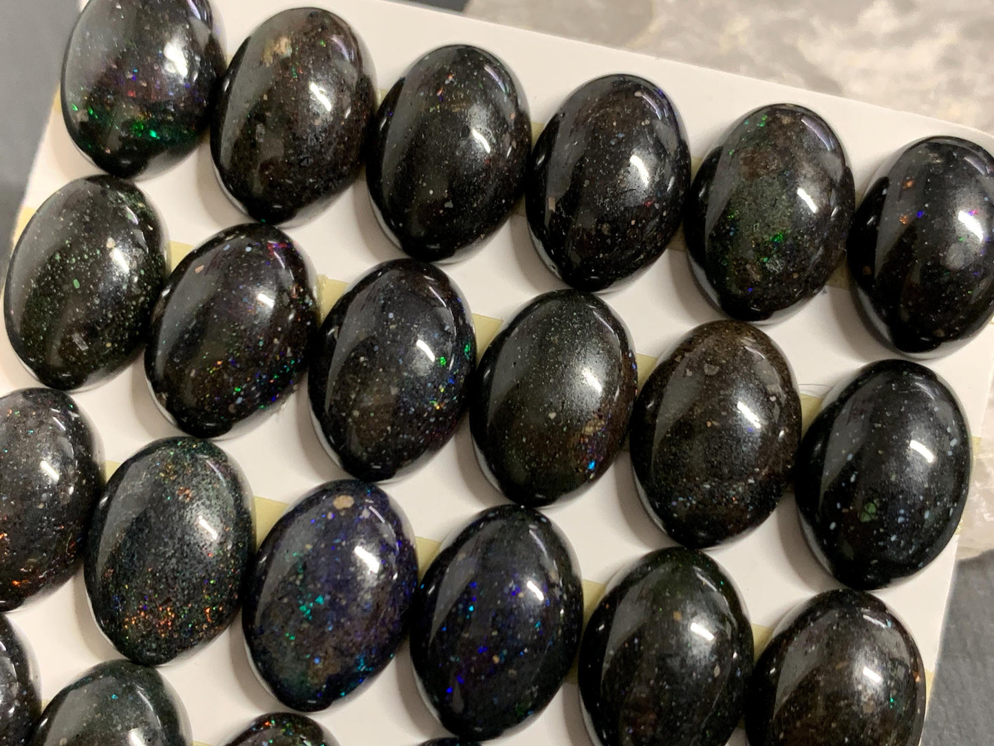 Black Andamooka Opal oval 10x14mm cabochon - Calibrated cabochons Andamooka Australia - Matrix Australian Opal