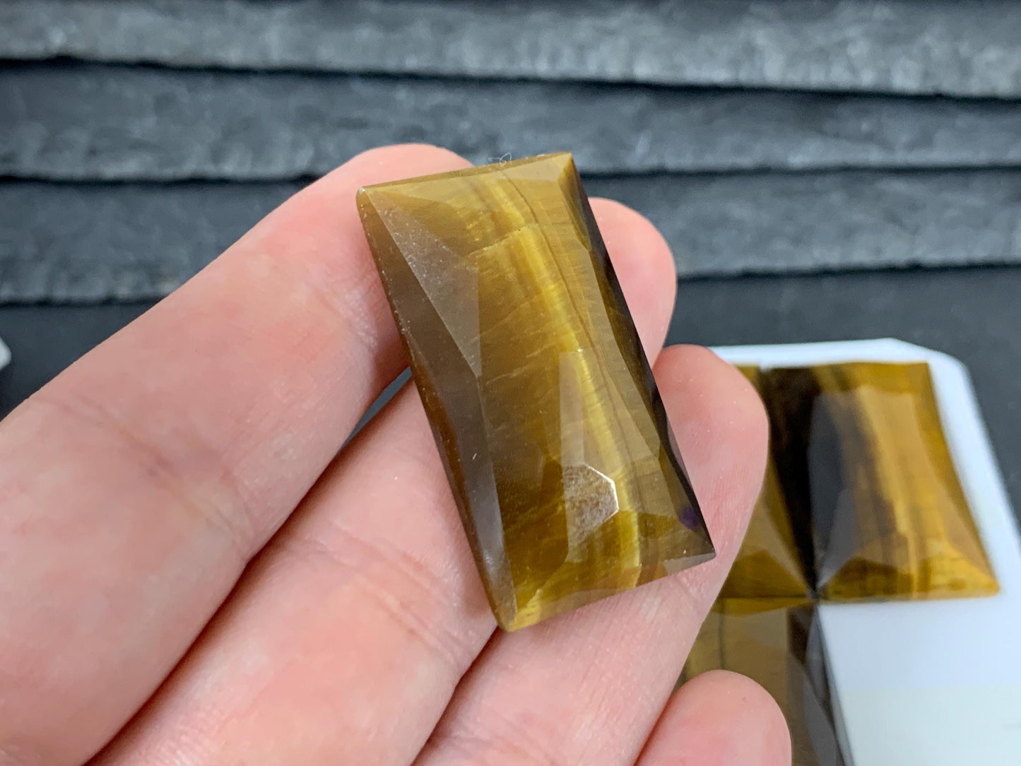 Faceted Tiger Eye rectangle 20x35mm cabochon - Calibrated cabochons