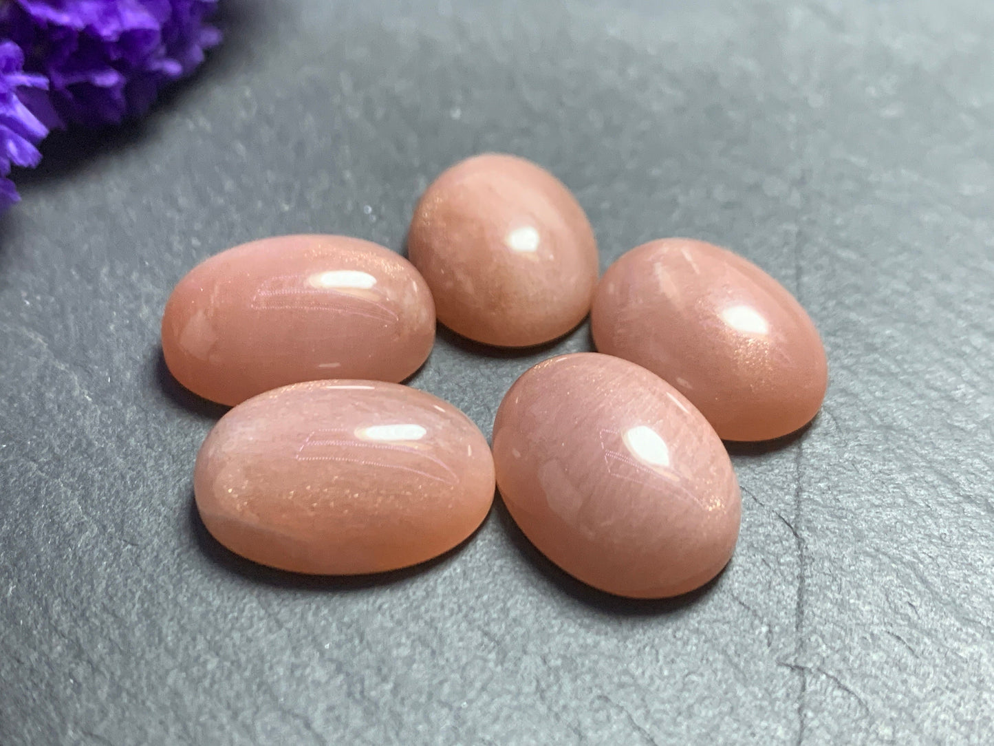 Pink Moonstone oval 12x16mm Cabochon - Calibrated cabochons