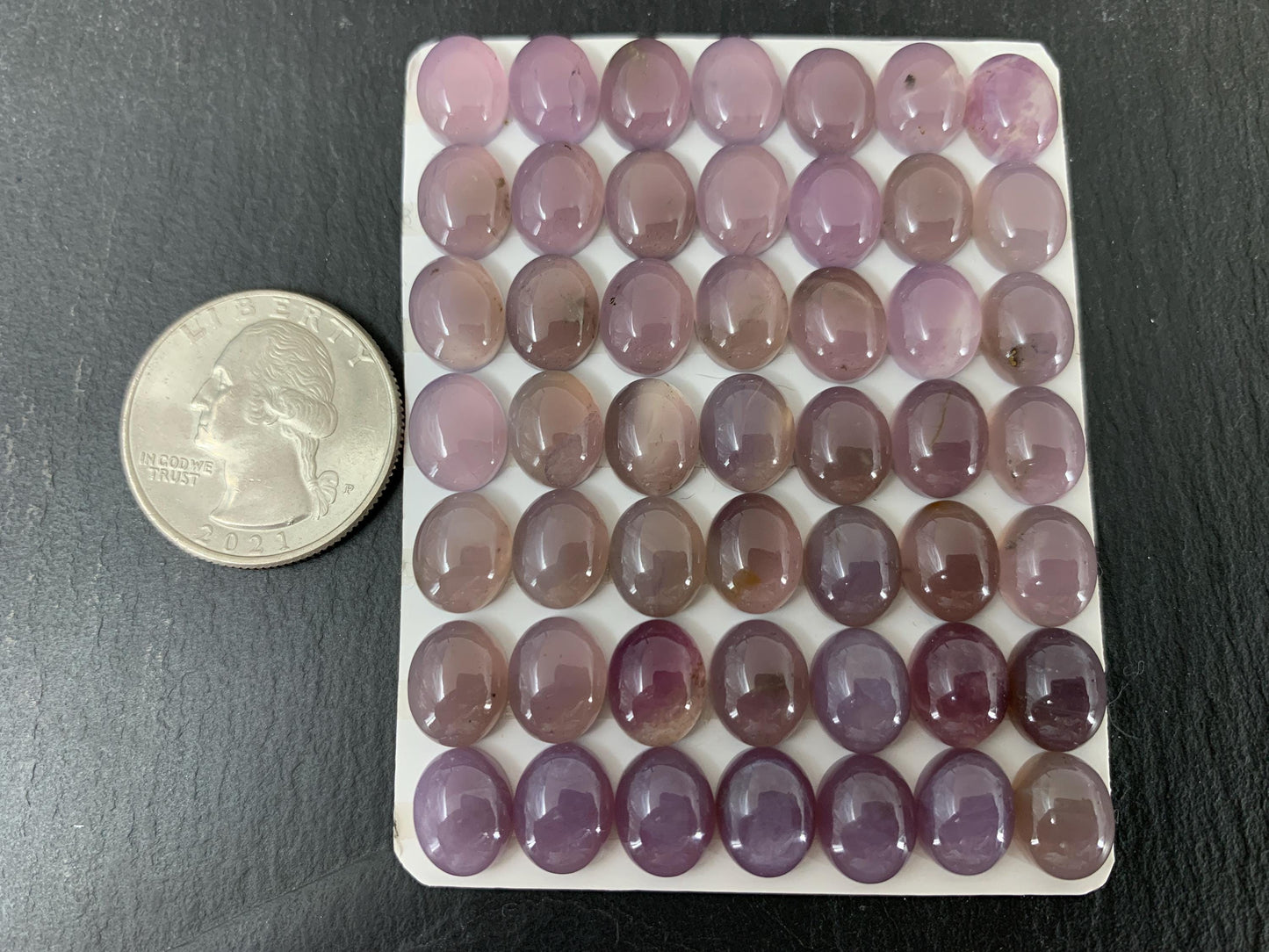 Purple Chalcedony oval 8x10mm cabochon - Calibrated cabochons