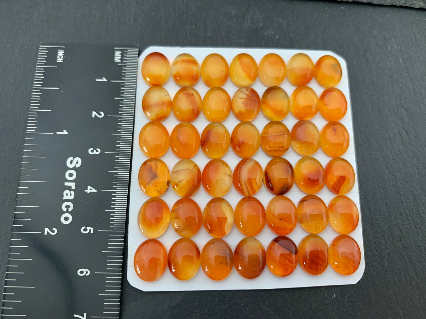 Carnelian oval 8x10mm cabochon - Calibrated cabochons